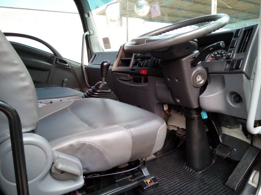 6 ล้อกลาง  *Euro.3*  ISUZU  FRR  210 แรงม้า  *ยาว 6.50 ม.*  รถสวยเดิม+สวยจริง+พร้อมใช้งาน * รถห้างแท้ * มีเล่มพร้อมโอน *  ปี.55