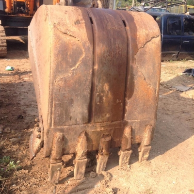 รถแบคโฮ Hitachi