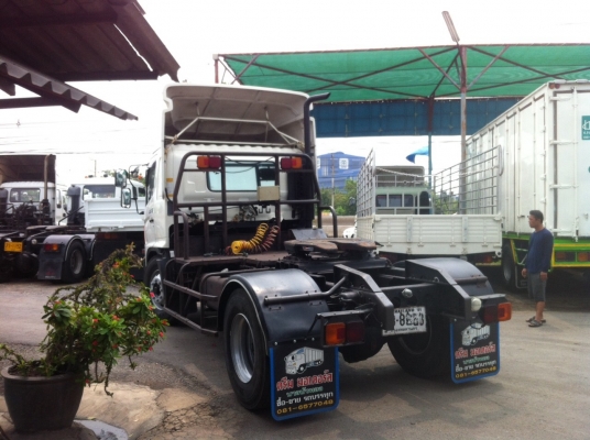 ็HINO 6ล้อหัวลาก 220แร้งม้า ปี52