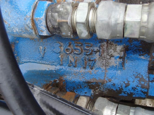 รถเจาะ FURUKAWA  HCR9-DS #5***** 6420hr Tel : 098-858-5524 สามภพครับ