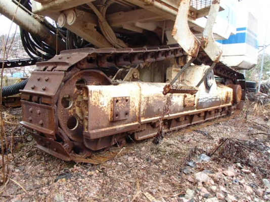 รถเจาะ FURUKAWA  HCR9-DS #5***** 6420hr Tel : 098-858-5524 สามภพครับ