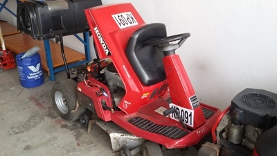 รถตัดหญ้านั้งขับ HONDA