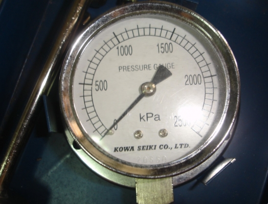 ขายCOMPRESSION GAUGE 0991564512 0-2500kpa  made in japan