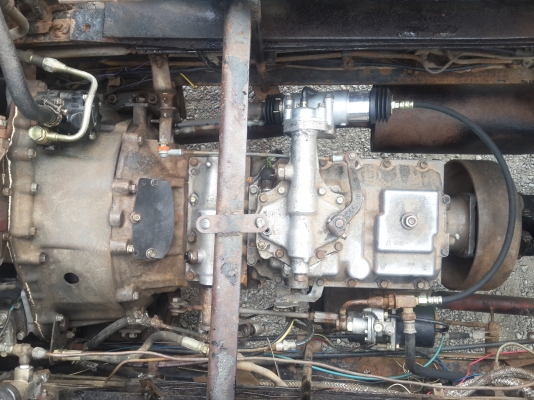 ขายรถ 10 ล้อดั้มพ์ 2 เพลา มิตซูบิชิ ฟูโซ่ FN527-TF เครื่อง 6D17 = 210 แรงม้า หัวเดิม ครัซซีเดิม ช่วงล่างดี ครัซซีสวย