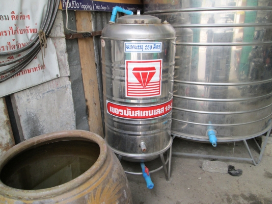 แทงก์น้ำแสตนเลส  ขายถูกๆ  หนามาก  ไม่มีรั่ว  ไม่มีซึมตรับ