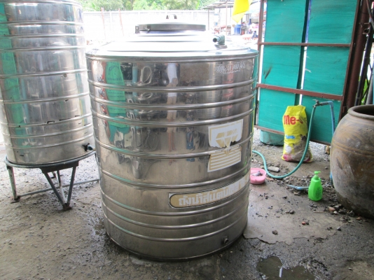 แทงก์น้ำแสตนเลส  ขายถูกๆ  หนามาก  ไม่มีรั่ว  ไม่มีซึมตรับ