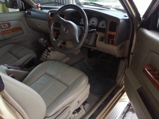 ฟอนเทียแวน ปี04 ค3.0เทอร์โบ(4W) พร้อมใช้