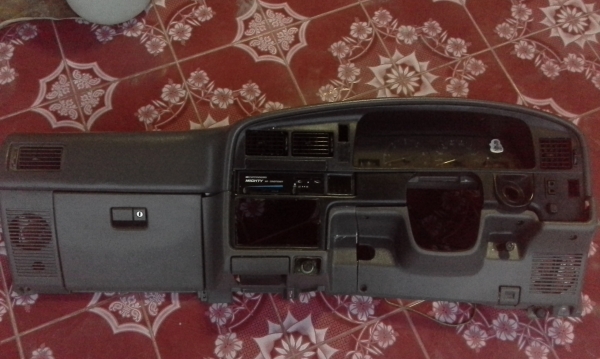 ขายคอนโซลชุดพร้อมเรื่อนไมล์ รถกระบะ Mighty -x