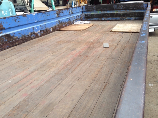 ขาย 6 ล้อ อีซูซุ NPR ปี 48 เครื่อง 130 แรงเทอร์โบ กระบะยาว 5 เมตร