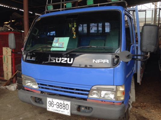 ขาย 6 ล้อ อีซูซุ NPR ปี 48 เครื่อง 130 แรงเทอร์โบ กระบะยาว 5 เมตร