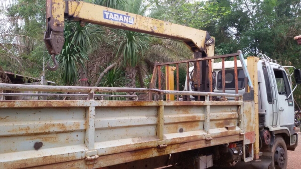 ขายรถบรรทุกติดเครน ฮีโน FD3H 202 แรง ยาว 6.50 เมตร ปี 40 เครน 3.4 ตัน 3 ปอก 2 ชัก ขาสูง รุ่นนี้เครนแข็งมาก สนใจติดต่อ 081-1597055 K.อิ้ง