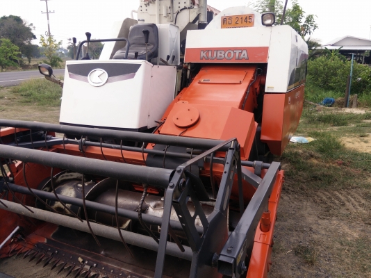 รถเกี่ยวสวยๆมาอีกแล้วKubota Dc60plusพร้อมพ่วงลาก...ราคา329000 บาท+เล่มทะเบียน