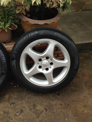 ขายแมกbenz (JRD) พร้อม ยางmichelin primacy lc 215/55 16 มือสอง สัปดาห์52/12 พร้อมล้อแม๊ก 16