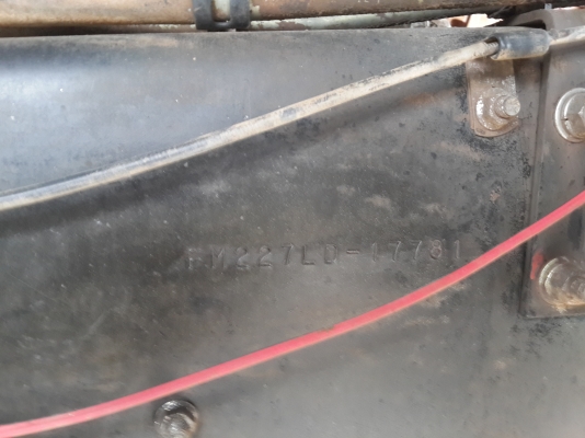 ขายรถ 10 ล้อ HINO SUMO 227 หัว-ครัซซี รถ 2 เพลา เครื่อง EM100 = 220 แรงม้า (รถอยู่สุพรรณบุรี) ขายรถ 10 ล้อ HINO SUMO 227 หัว-ครัซซี รถ 2 เพลา เครื่อง EM100 = 220 แรงม้า (รถอยู่สุพรรณบุรี)