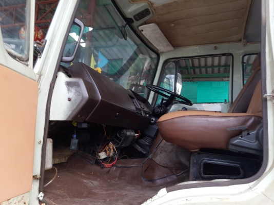 ขายรถ 10 ล้อ HINO SUMO 227 หัว-ครัซซี รถ 2 เพลา เครื่อง EM100 = 220 แรงม้า (รถอยู่สุพรรณบุรี) ขายรถ 10 ล้อ HINO SUMO 227 หัว-ครัซซี รถ 2 เพลา เครื่อง EM100 = 220 แรงม้า (รถอยู่สุพรรณบุรี)