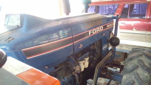 รถไถ2เพลา4WD เครื่อง3สูป60แรง  แรงได้ใจ