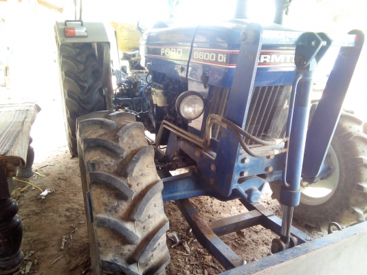 รถไถ2เพลา4WD เครื่อง3สูป60แรง  แรงได้ใจ