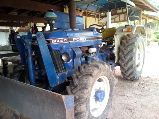 รถไถ2เพลา4WD เครื่อง3สูป60แรง  แรงได้ใจ