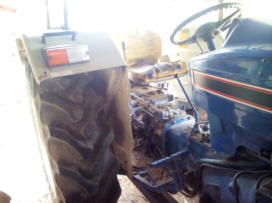 รถไถ2เพลา4WD เครื่อง3สูป60แรง  แรงได้ใจ