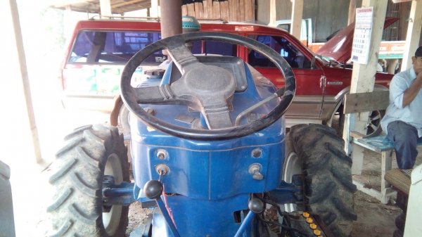 รถไถ2เพลา4WD เครื่อง3สูป60แรง  แรงได้ใจ