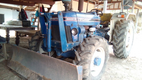 รถไถ2เพลา4WD เครื่อง3สูป60แรง  แรงได้ใจ