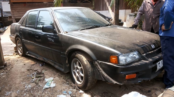 **ขายแล้วครับขอบคุณ Truck2hand ขายรถเก๋ง HONDA ACCORD 2.0 โฉมไฟท้ายแบน ปี31(แอคคอร์ด88) วางเครื่อง B20A-2000cc. หัวฉีด เกียร์AUTO ไม่แก้ส (ลงเล่ม) เครื่องดี เกียร์ดี คานหน้าเดิม ช่วงล่างดี ภายในคอนโซลดี พ.พาวเวอร์ แอร์ ก.ไฟฟ้า รถเคยติดเครื่อ