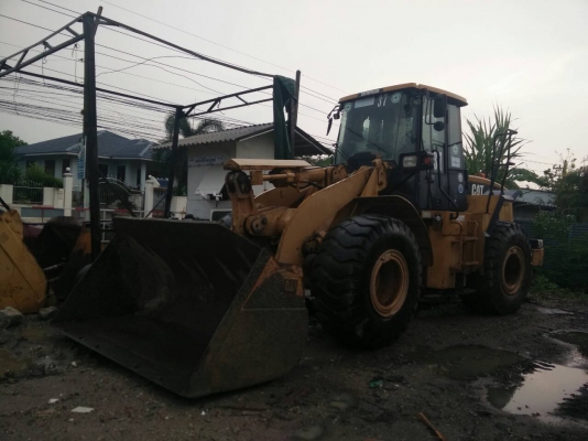ขายรถตัก  Cat 950G  พร้อมใช้งาน  สภาพเยี่ยม  สนใจติดต่อ คุณวัลลพ  081-7555888