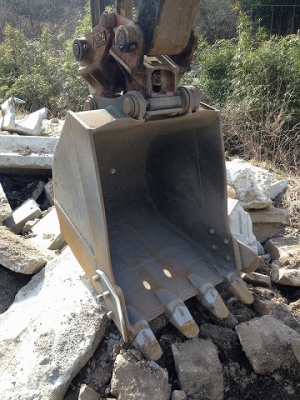 PC120-5-3**** ปี1990  7355 ชม. Tel: 098-858-5524 สามภพ ครับ