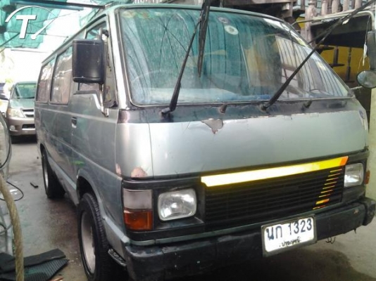 รถtoyotaตาหวานLH60v เกียร์ธรรมดา