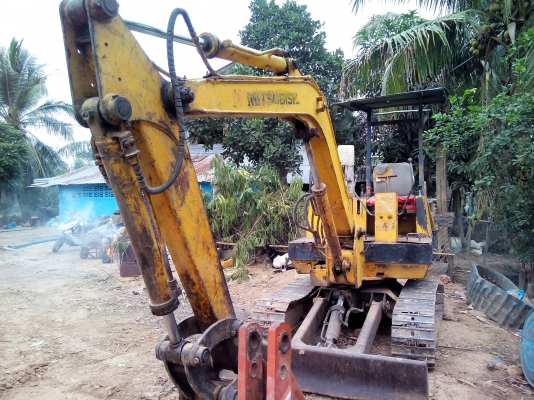 แมคโคเล็กPC 30 Mitsubishi //  เอาไปไว้ใช้ในไร่ในสวน ขุดล่องน้ำสบาย