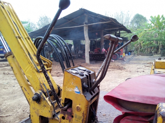 แมคโคเล็กPC 30 Mitsubishi //  เอาไปไว้ใช้ในไร่ในสวน ขุดล่องน้ำสบาย