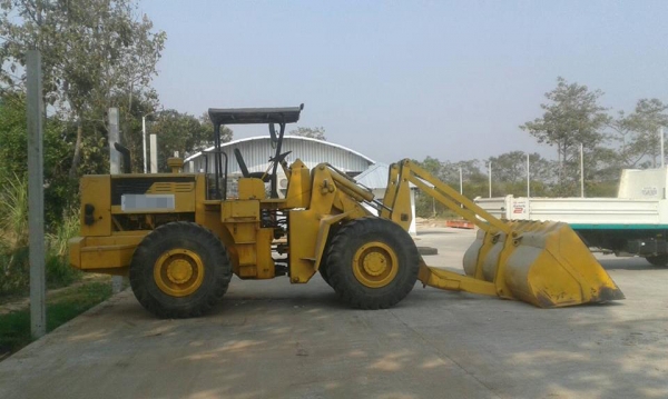 ***ขายแล้วครับขอบคุณ Truck2hand  ขาย KOBELCO LK600 รถตักล้อยาง เอวอ่อน (ขนาดเทียบเท่า KOMATSU-530)เครื่องเดิม ปั้มเดิม เอวอ่อน ขยายปาก ต่อแขนแล้ว เครื่องNISSAN PD6-150HP 6สูบ เครื่องดี แน่นดี แรง เกียร์ดี ไม่หอน แขนสวยไม่แตกไม่ร้าว บุ้งกี๋ 2.0คิว