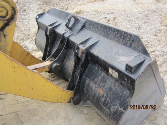 รถตัก WA40-2 #4*** 1742Hr  ปี1990 Tel : 098-858-5524 สามภพ ครับ