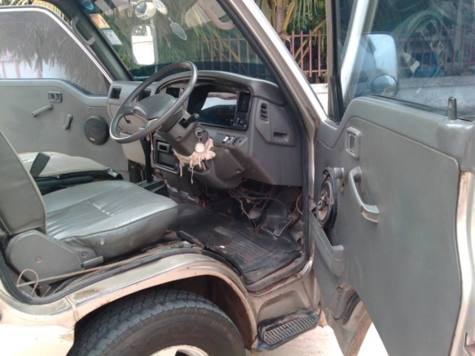 รถตู้ นิสสัน เออแวน ปี 98 วางเครื่อง 1jz ติดแก็ส ประหยัดๆ พร้อมทำมาหากินเลยคับ รถตู้ นิสสัน เออแวน ปี 98 วางเครื่อง 1jz ติดแก็ส ประหยัดๆ พร้อมทำมาหากินเลยคับ