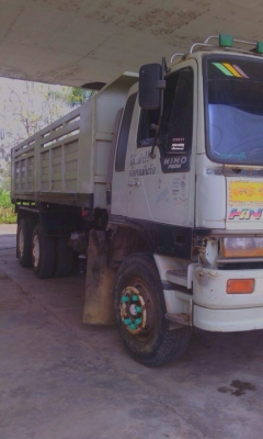 ขายด่วน  รถสิบล้อสองเพลาดั้มพ์  HINO  FM  3M  240  พร้อมใช้งาน เอกสารพร้อม