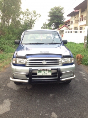 Mazda. โฟวิน 4x4. สภาพพร้อมใช้ Mazda. โฟวิน 4x4. สภาพพร้อมใช้