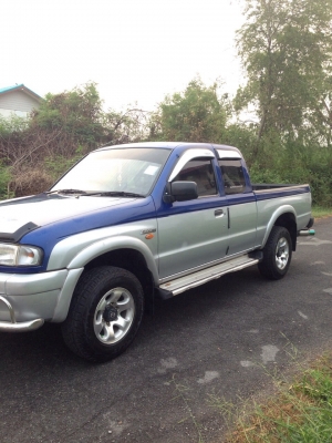 Mazda. โฟวิน 4x4. สภาพพร้อมใช้ Mazda. โฟวิน 4x4. สภาพพร้อมใช้