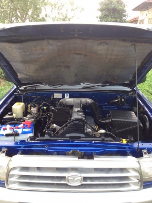 Mazda. โฟวิน 4x4. สภาพพร้อมใช้ Mazda. โฟวิน 4x4. สภาพพร้อมใช้