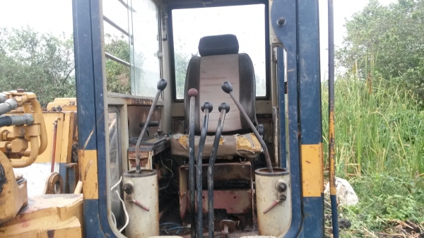 ขายแมคโครPC60-3 พร้อมใช้งานโซ่เต็มเพิ่งเปลี่ยน มาลองขับดูครับ ขาย 239000 บาท