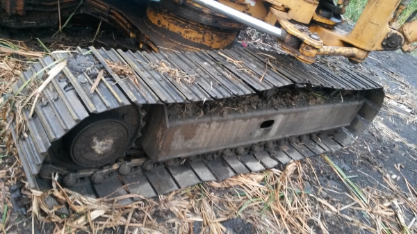 ขายแมคโครPC60-3 พร้อมใช้งานโซ่เต็มเพิ่งเปลี่ยน มาลองขับดูครับ ขาย 239000 บาท