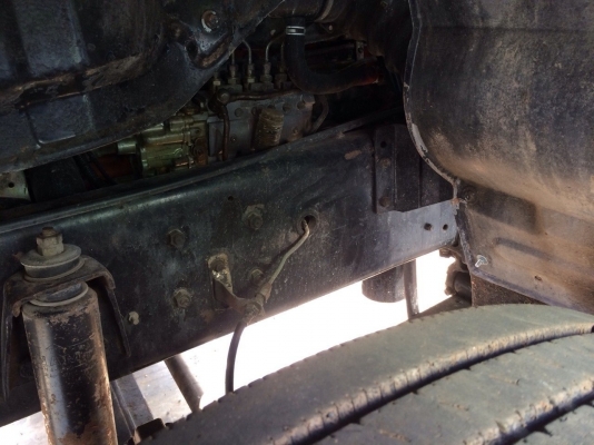 ขายด่วนสิบล้อดั้ม 195 เพลาเดียว ปี40 FVM33-Txxxxx ยางดี แอร์เย็น จัดแนนซ์ได้ ดอกเบี้ยถูก