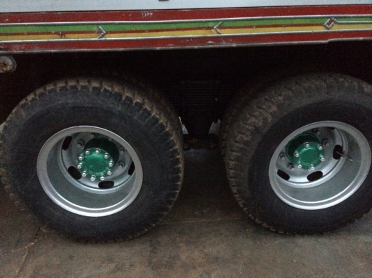 ขายด่วนสิบล้อดั้ม 195 เพลาเดียว ปี40 FVM33-Txxxxx ยางดี แอร์เย็น จัดแนนซ์ได้ ดอกเบี้ยถูก