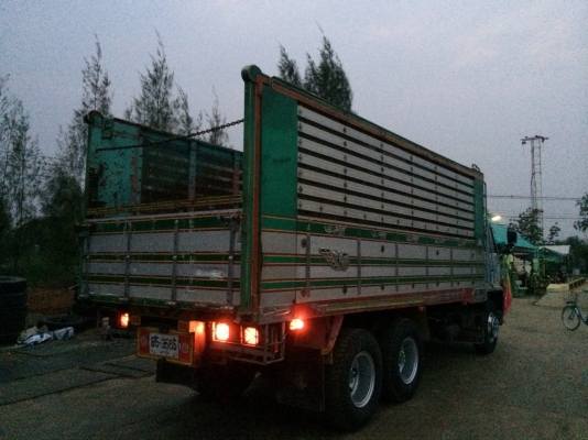 ขายด่วนสิบล้อดั้ม 195 เพลาเดียว ปี40 FVM33-Txxxxx ยางดี แอร์เย็น จัดแนนซ์ได้ ดอกเบี้ยถูก