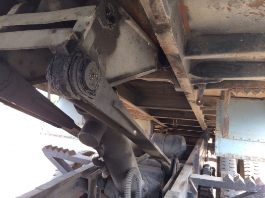 ขายด่วนสิบล้อดั้ม 195 เพลาเดียว ปี40 FVM33-Txxxxx ยางดี แอร์เย็น จัดแนนซ์ได้ ดอกเบี้ยถูก