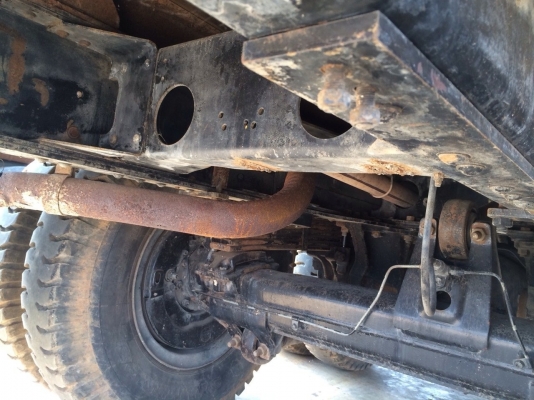 ขายด่วนสิบล้อดั้ม 195 เพลาเดียว ปี40 FVM33-Txxxxx ยางดี แอร์เย็น จัดแนนซ์ได้ ดอกเบี้ยถูก