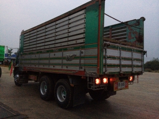 ขายด่วนสิบล้อดั้ม 195 เพลาเดียว ปี40 FVM33-Txxxxx ยางดี แอร์เย็น จัดแนนซ์ได้ ดอกเบี้ยถูก