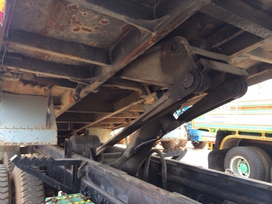 ขายด่วนสิบล้อดั้ม 195 เพลาเดียว ปี40 FVM33-Txxxxx ยางดี แอร์เย็น จัดแนนซ์ได้ ดอกเบี้ยถูก