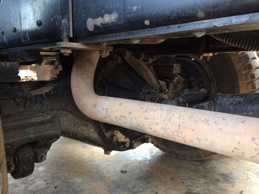 ขายด่วนสิบล้อดั้ม 195 เพลาเดียว ปี40 FVM33-Txxxxx ยางดี แอร์เย็น จัดแนนซ์ได้ ดอกเบี้ยถูก