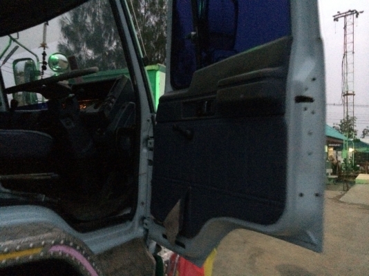 ขายด่วนสิบล้อดั้ม 195 เพลาเดียว ปี40 FVM33-Txxxxx ยางดี แอร์เย็น จัดแนนซ์ได้ ดอกเบี้ยถูก