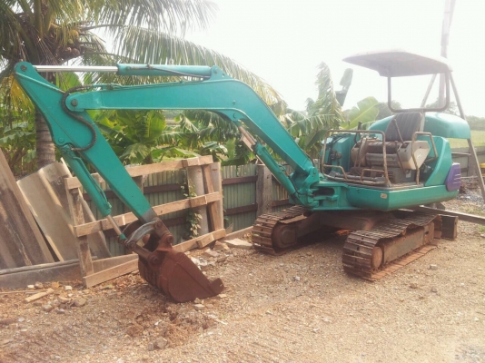 รถแบคโฮKOMATSU.. PC 30-7 รถแบคโฮKOMATSU.. PC 30-7